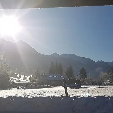 Life Апартаменты *